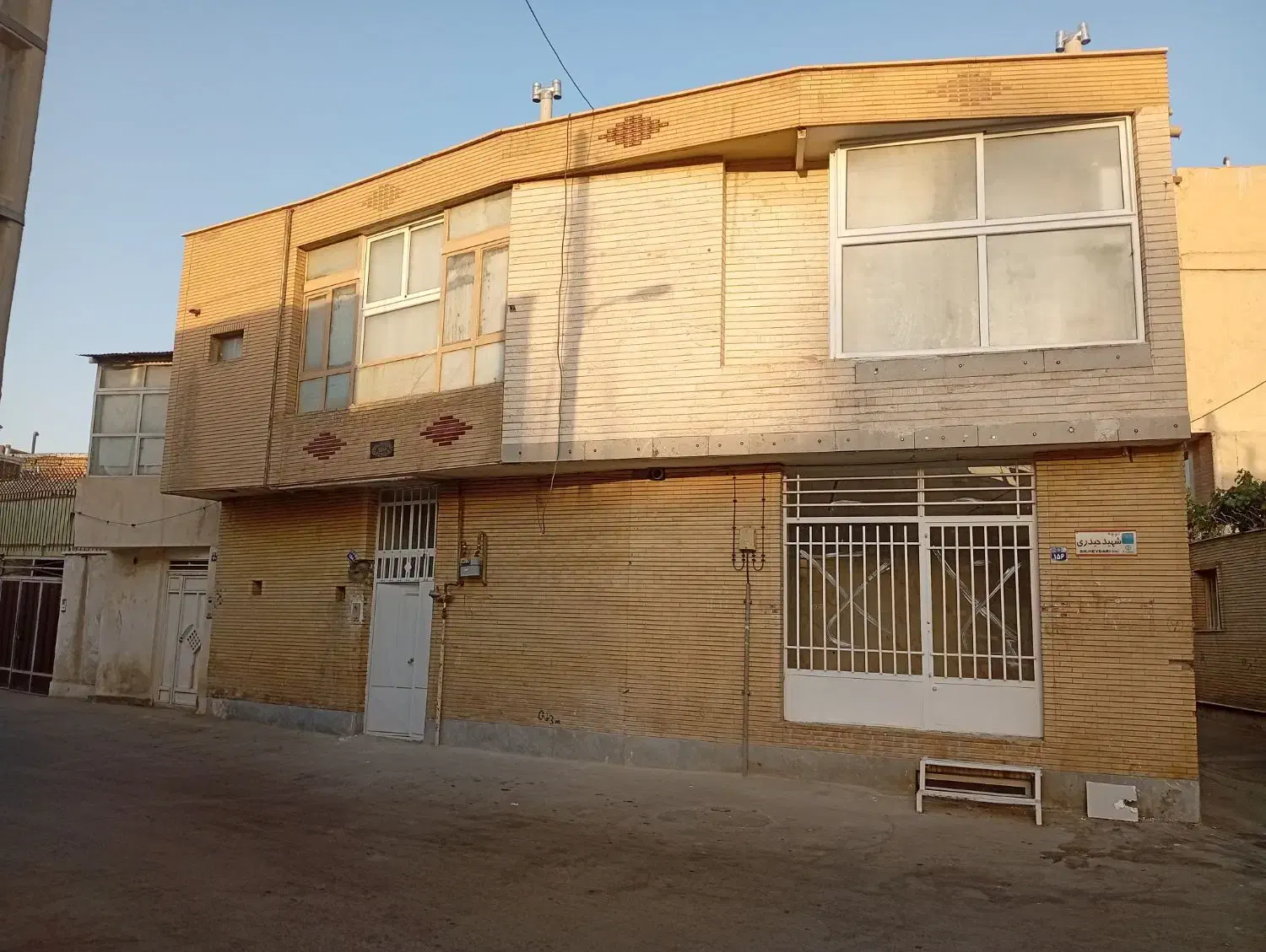 منزل ومغازه 112 متر زیربنا باموقعیت عالی|فروش مغازه و غرفه|اصفهان, پوریای ولی|دیوار