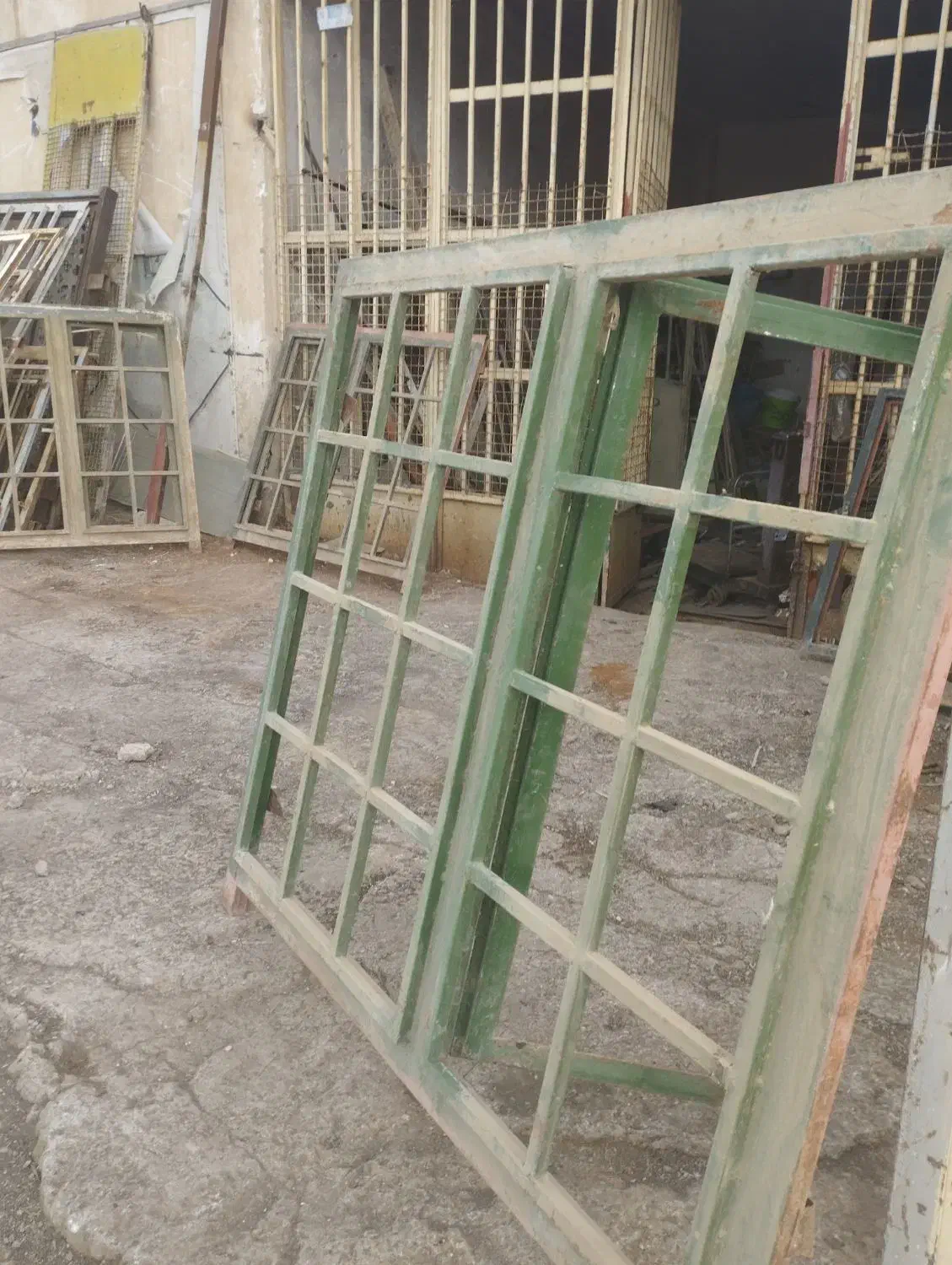 در‌پنجره|مصالح و تجهیزات ساختمان|بجنورد, |دیوار