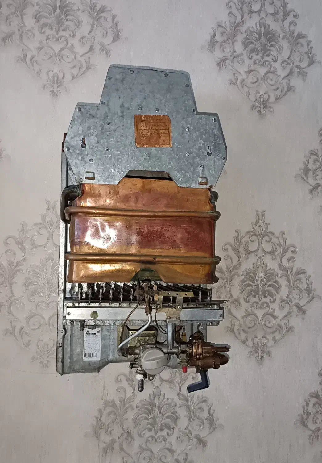 آبگرمکن دیواری بو تان کم فشار|آبگرمکن، پکیج، شوفاژ|اردبیل, |دیوار