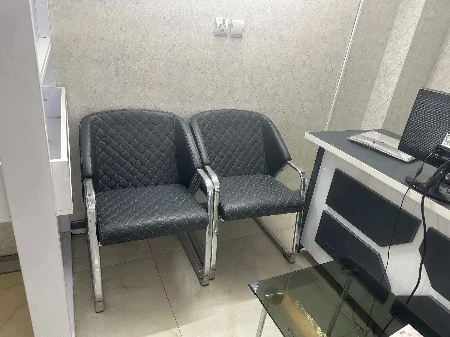 میز و صندلی اداری|دفتر کار|شاهین‌شهر, نظامی|دیوار