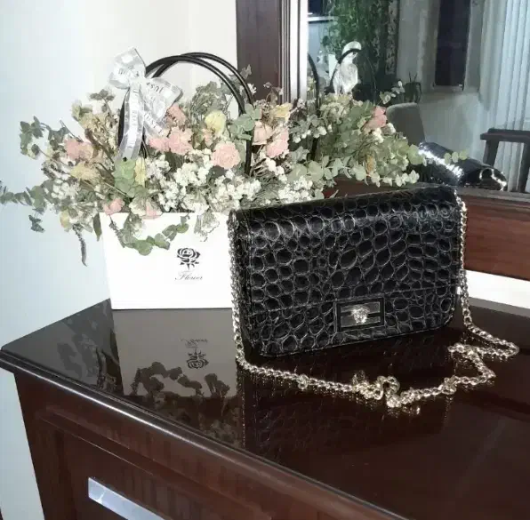 کیف نو نو همراه زنجیر کارتیر|کیف، کفش، کمربند|کرج, کرج نو|دیوار