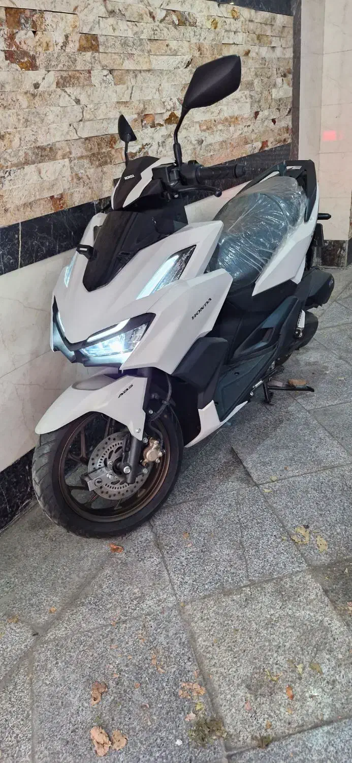 واریو 160 اصلی|موتورسیکلت|تهران, اسفندیاری|دیوار