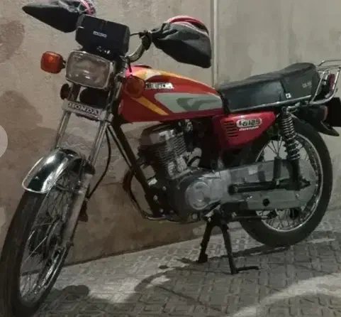 متور هوندا ۱۲۵|موتورسیکلت|بروجرد, |دیوار