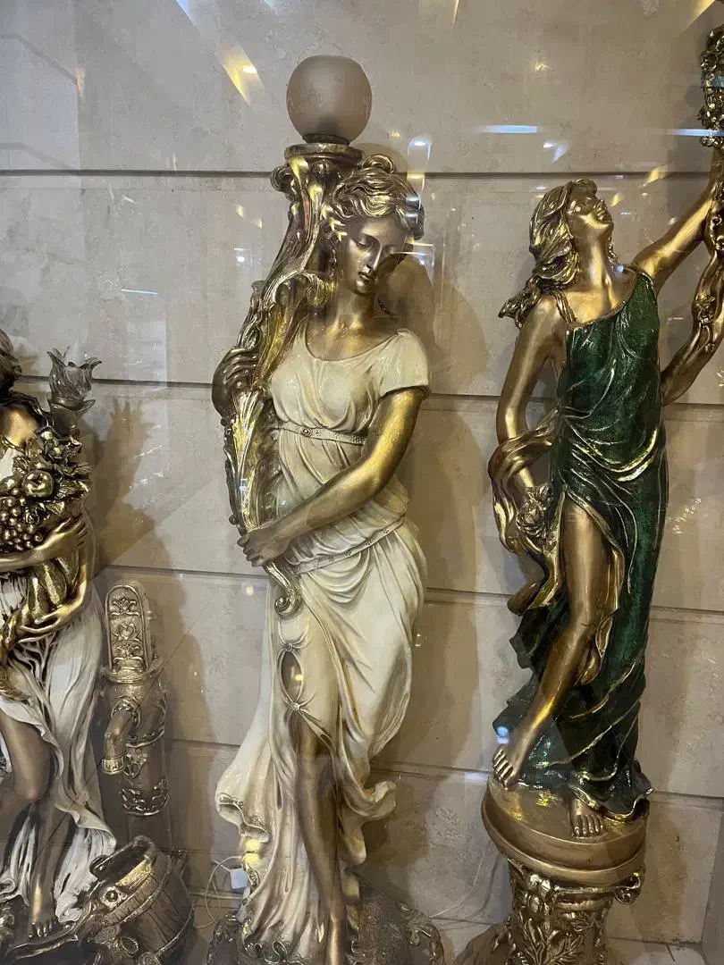 مجسمه|مجسمه، تندیس، ماکت|اسکو, |دیوار