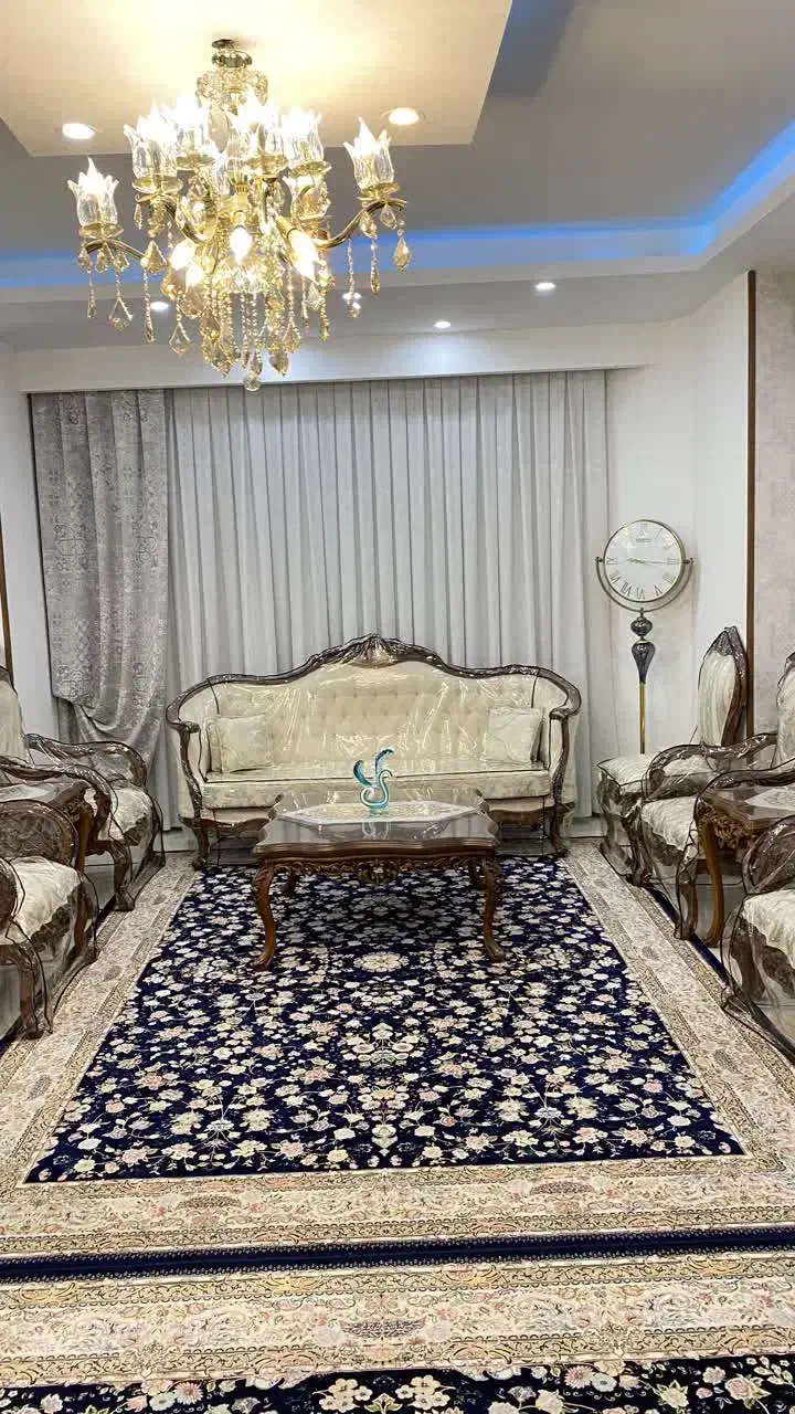 تکواحد.    غرق نور  جنب شیرینی شهرآرا شهرری|فروش آپارتمان|ری, ولی آباد|دیوار