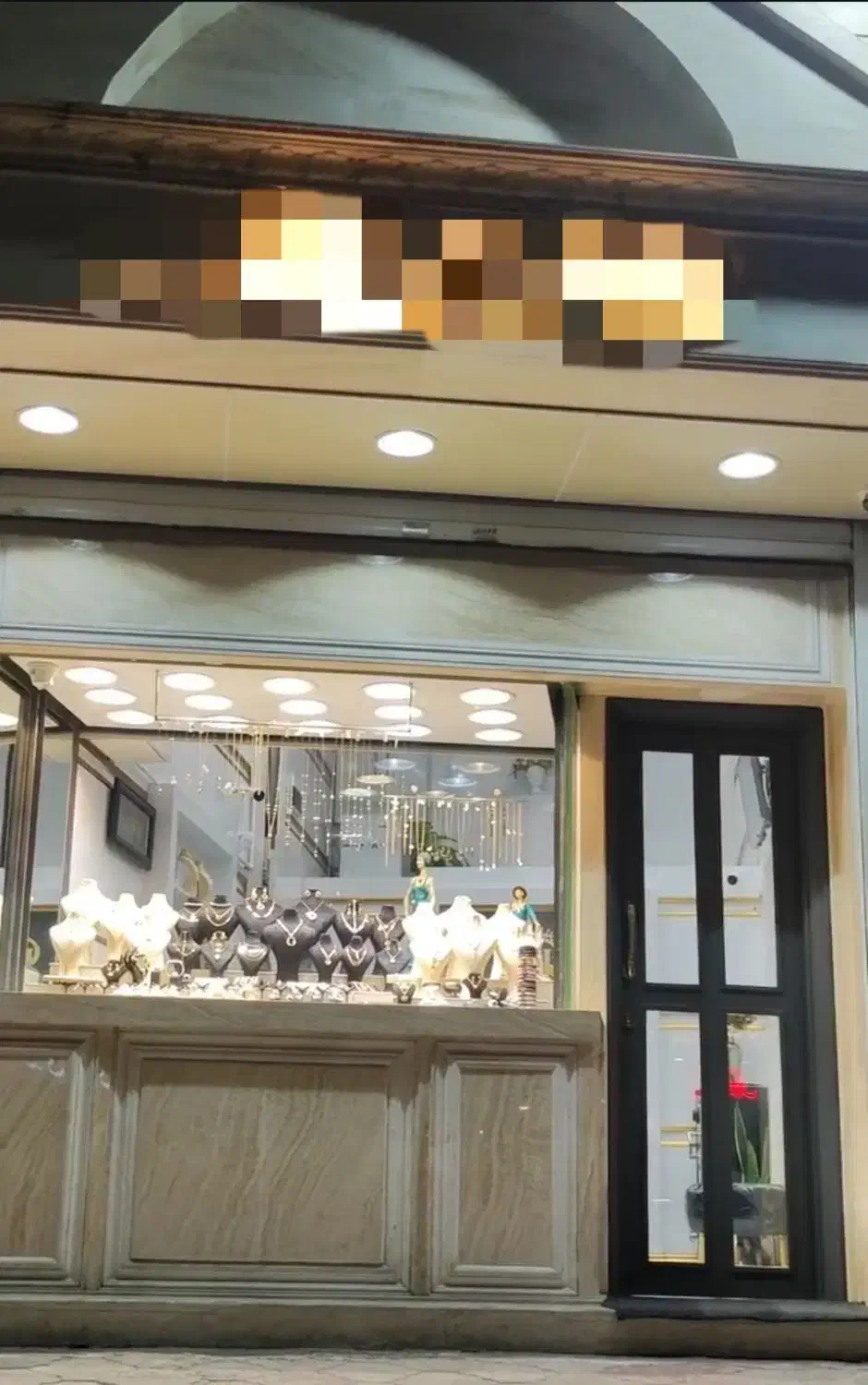 اجاره مغازه ویژه طلافروشی|اجارهٔ مغازه و غرفه|رشت, منظریه|دیوار