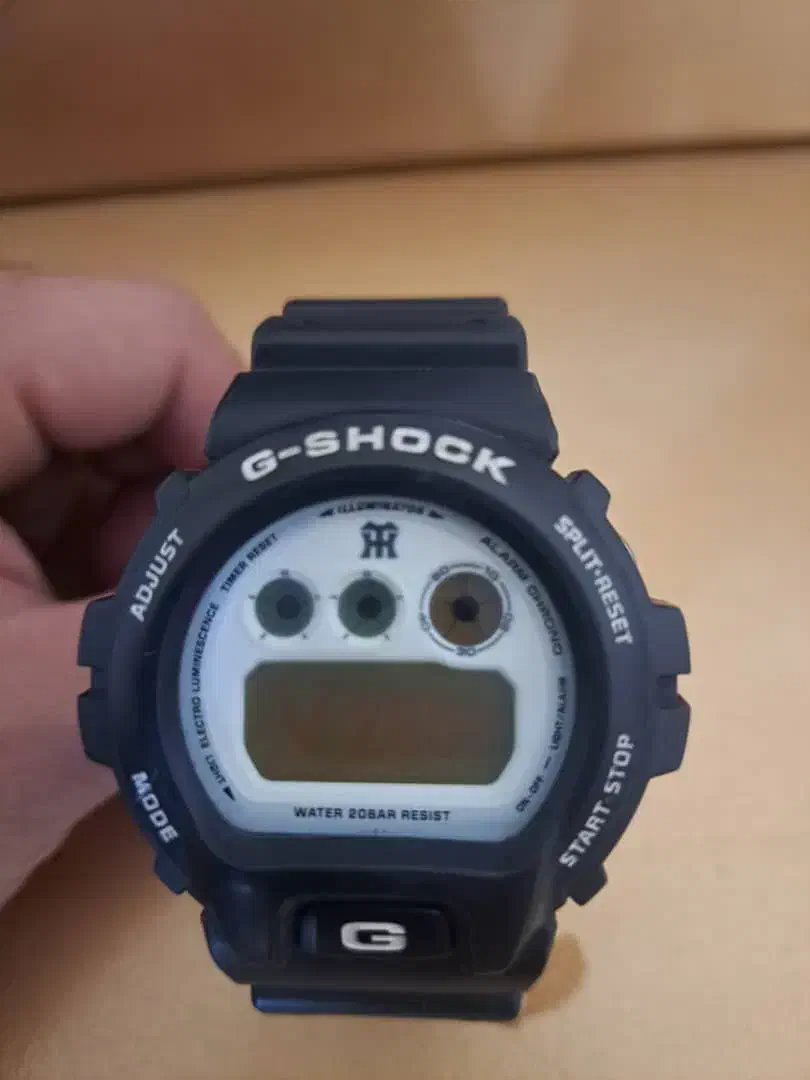 ساعت جی شاک DW-6900|ساعت|اندیشه, اندیشه فاز ۵|دیوار