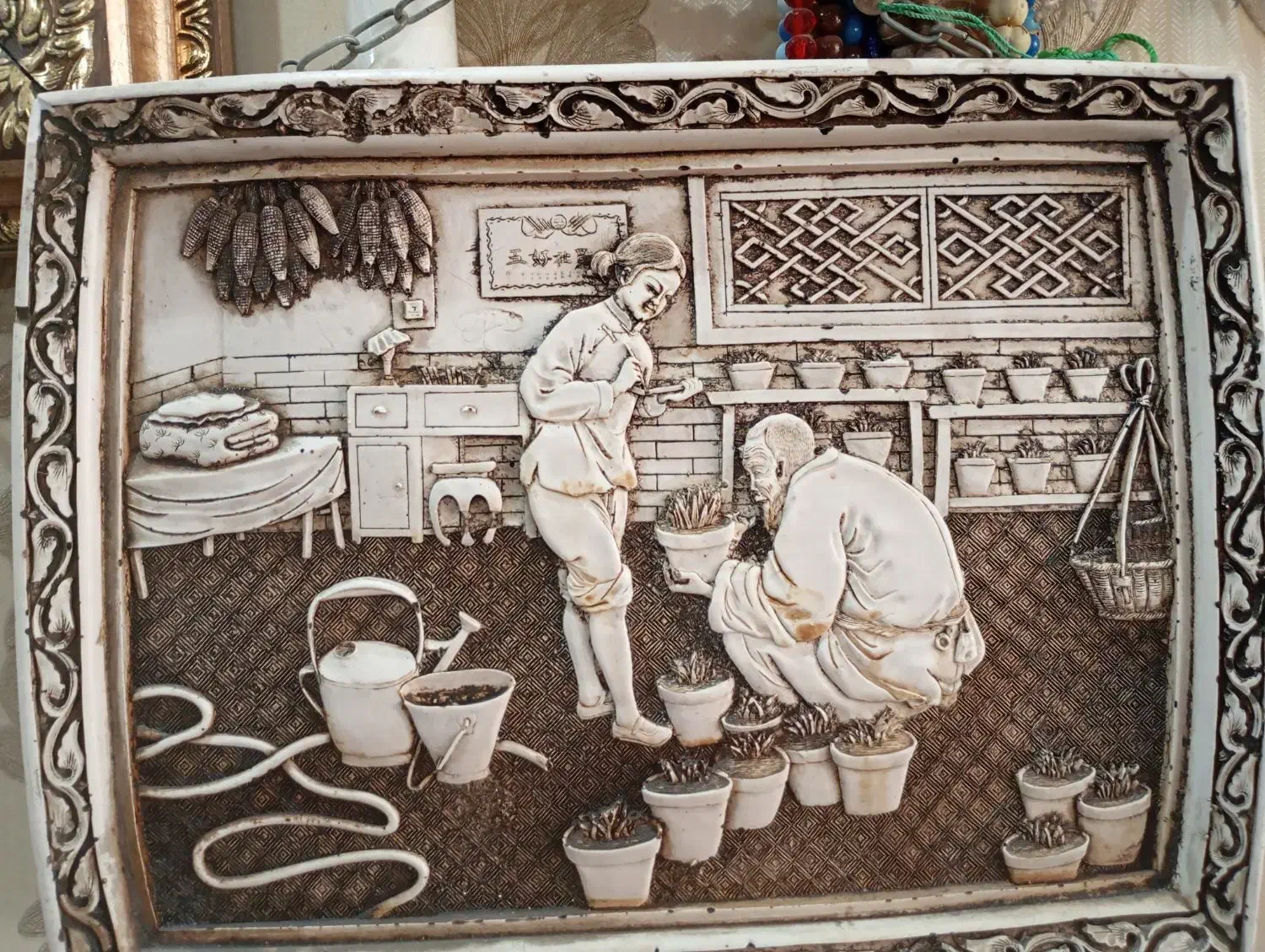 قاب قدیمی چینی سنگی هس|کلکسیون اشیاء عتیقه|نجف‌آباد, ویلاشهر|دیوار