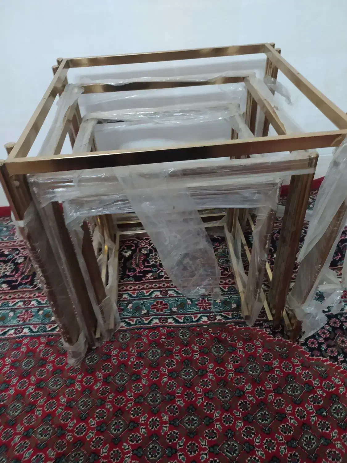 پایه میز جلو مبلی کم جا|مبلمان خانگی و میز عسلی|فلاورجان, |دیوار