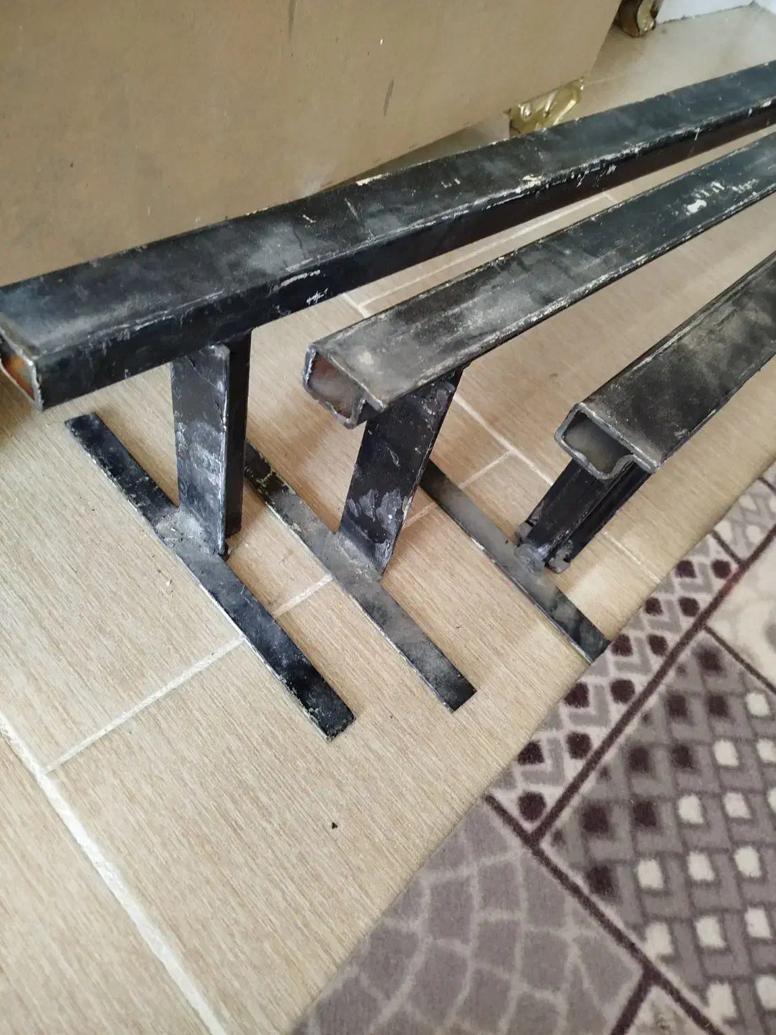 پایه تخت|تشک تختخواب|محمدشهر, محمدشهر|دیوار