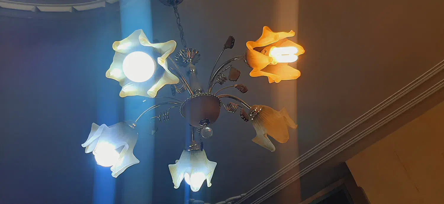 لوستر|لوستر و چراغ آویز|اصفهان, کوی ولی عصر|دیوار