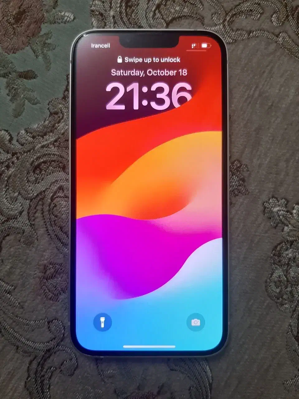 iPhone13|موبایل|قم, چهل درخت‎|دیوار
