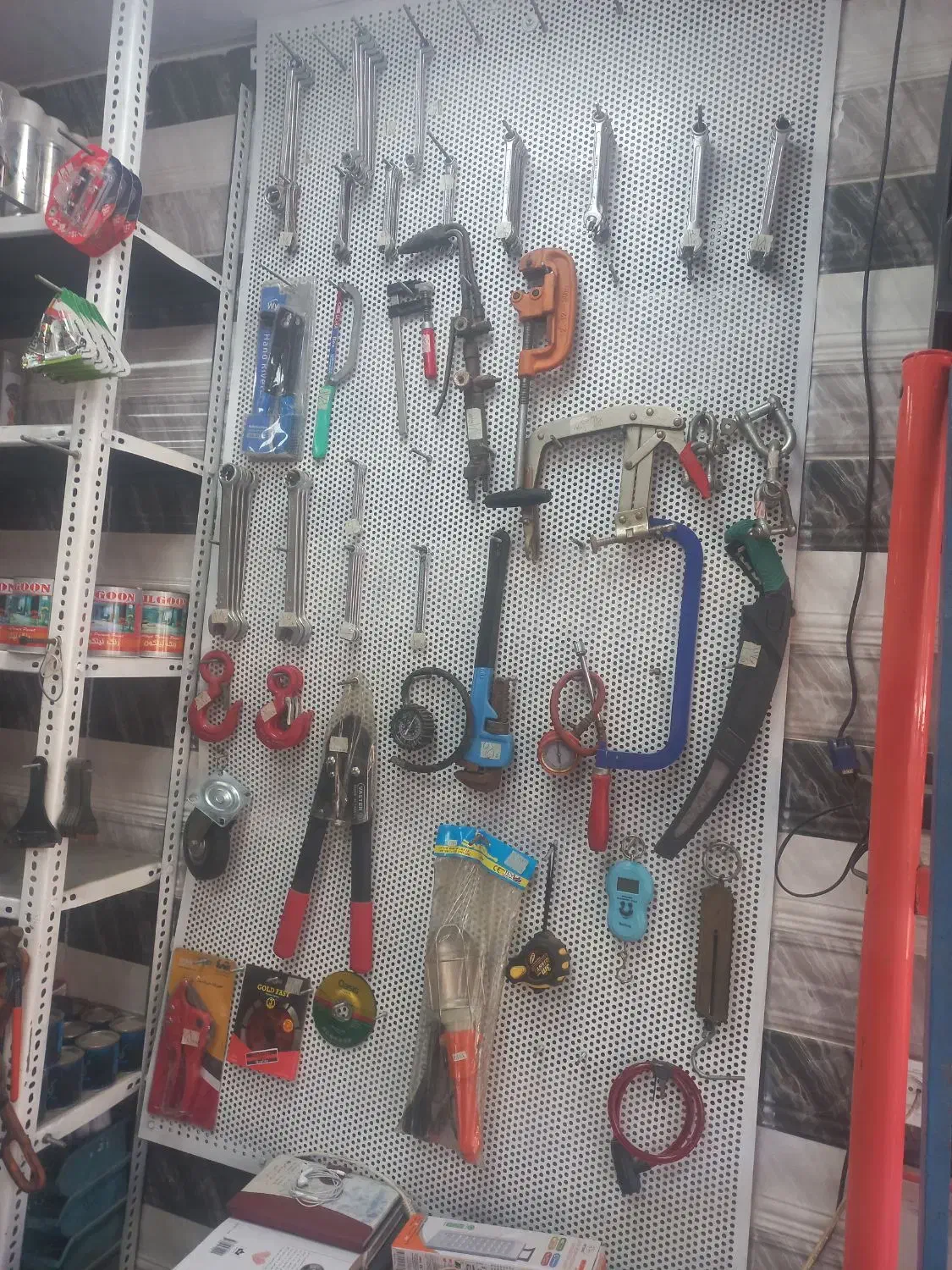 رنگ و ابزار ساختمانی به قیمت خرید عرضه میگردد|ابزارآلات|ماهدشت, |دیوار