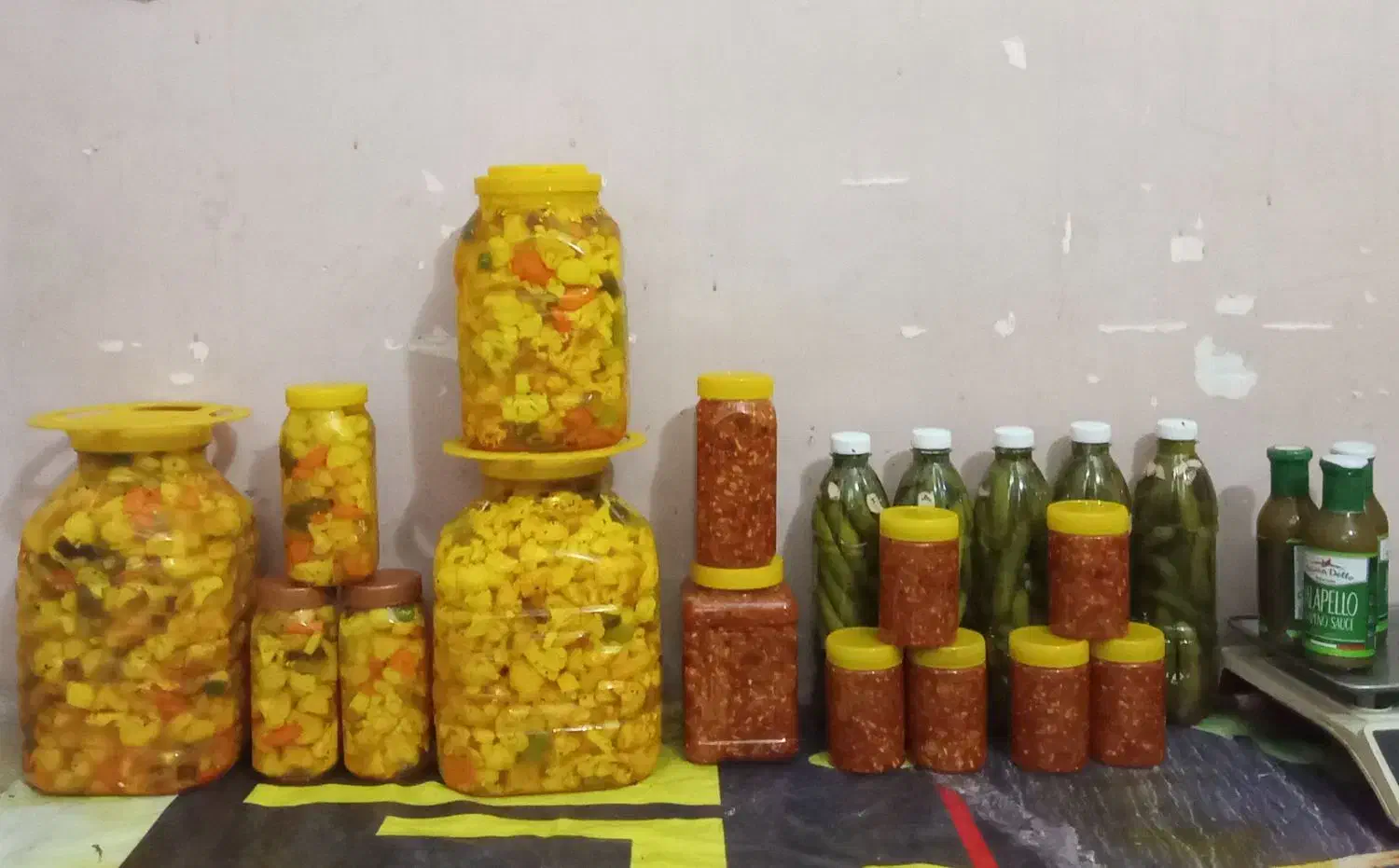 ترشی خانگی|خوردنی و آشامیدنی|شیراز, لب آب|دیوار