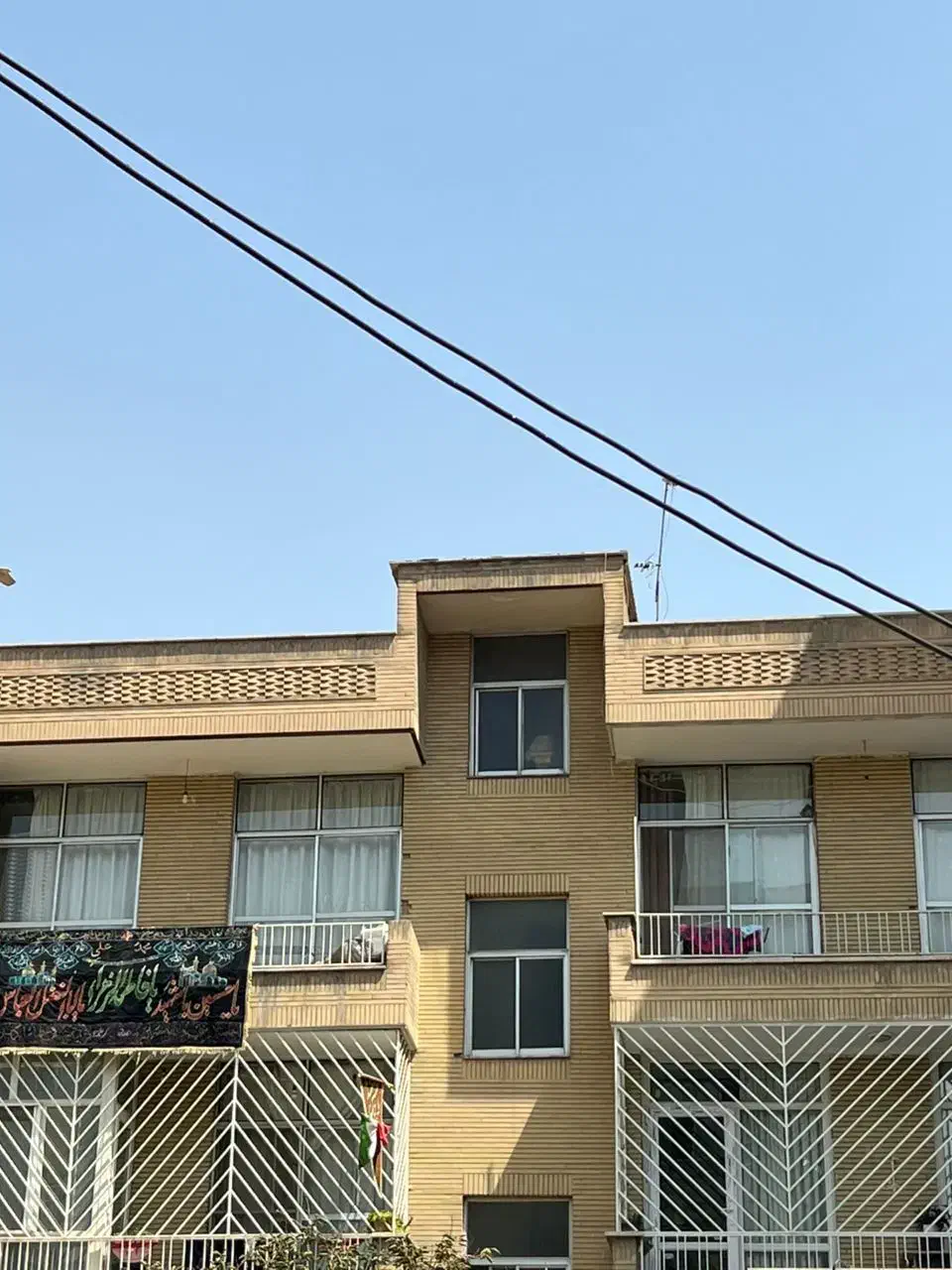 ۲۰۰متر کلنگی جنت شمال املاک تماس نگیرد|فروش زمین و ملک کلنگی|تهران, جنت‌آباد شمالی|دیوار