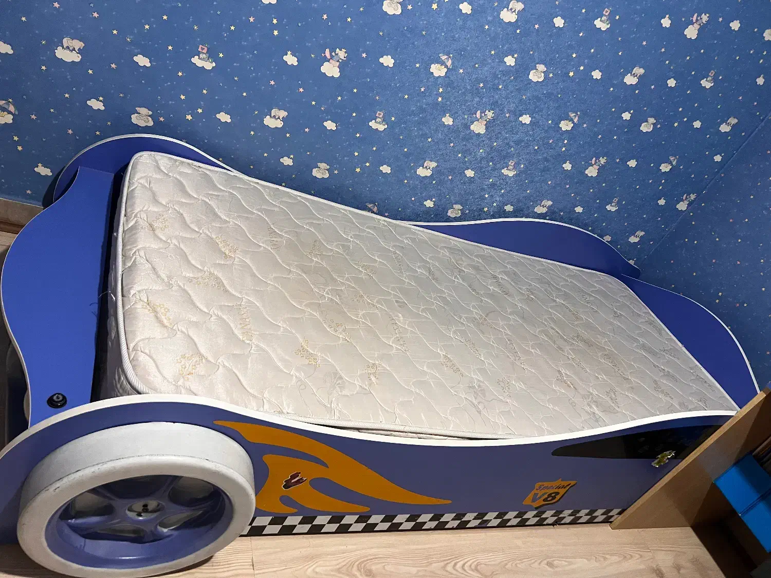 تخت نوجوان طرح ماشین با تشک ، میز تحریر ،2 عدد کمد|تخت و سرویس خواب|تهران, سعادت‌آباد|دیوار