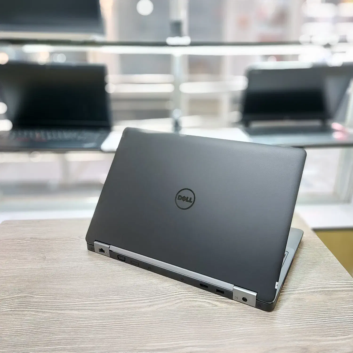 لپتاپ دل  CORE I7 با ۲ گیگ گرافیک مجزا بسیار تمیز|رایانه همراه|اردبیل, |دیوار