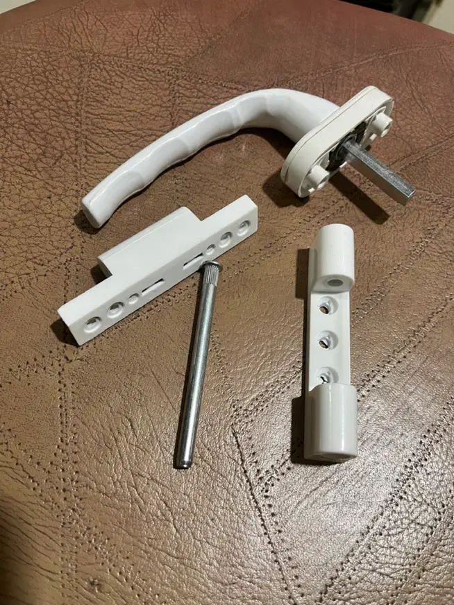 تعمیرات انواع درب و پنجره|خدمات پیشه و مهارت|شهریار, شهرک وائین|دیوار