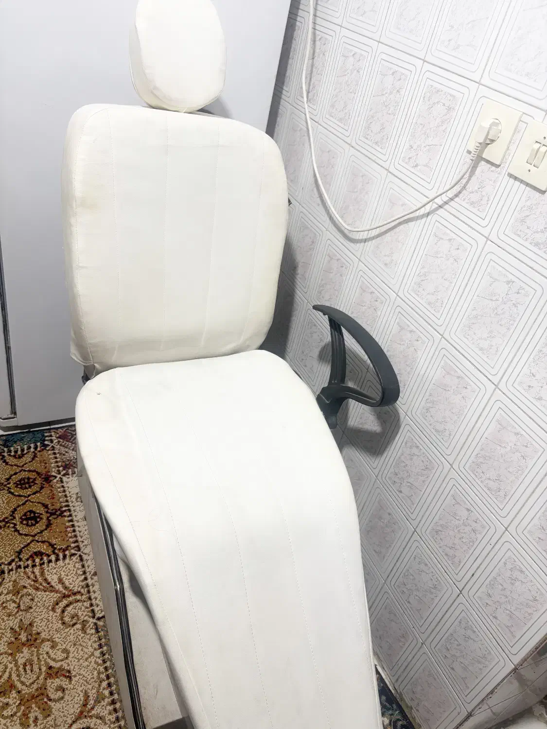 صندلی اصلاح سالم بدون کاور بدون کوچکترین پارگشی|آرایشگاه و سالنهای زیبایی|کرج, کوی کارمندان جنوبی|دیوار