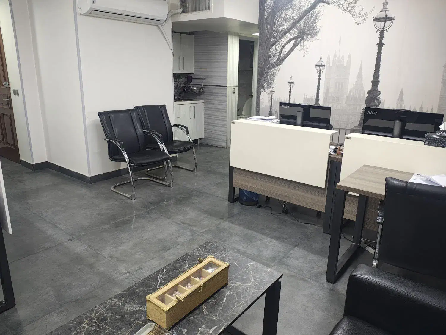 کارمند خانم در امور ویزا|استخدام اداری و مدیریت|تهران, عباس‌آباد|دیوار