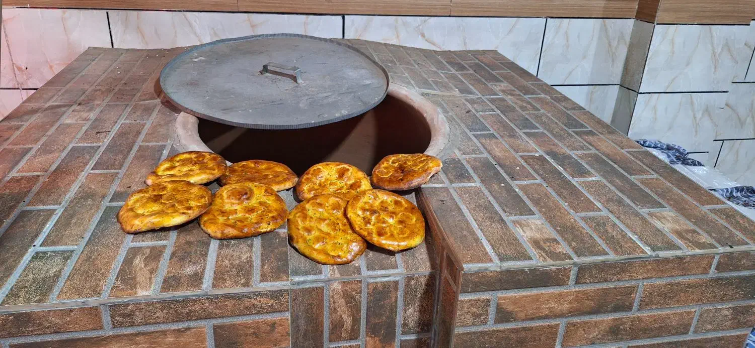 گرده تنوری|خوردنی و آشامیدنی|بهار, |دیوار