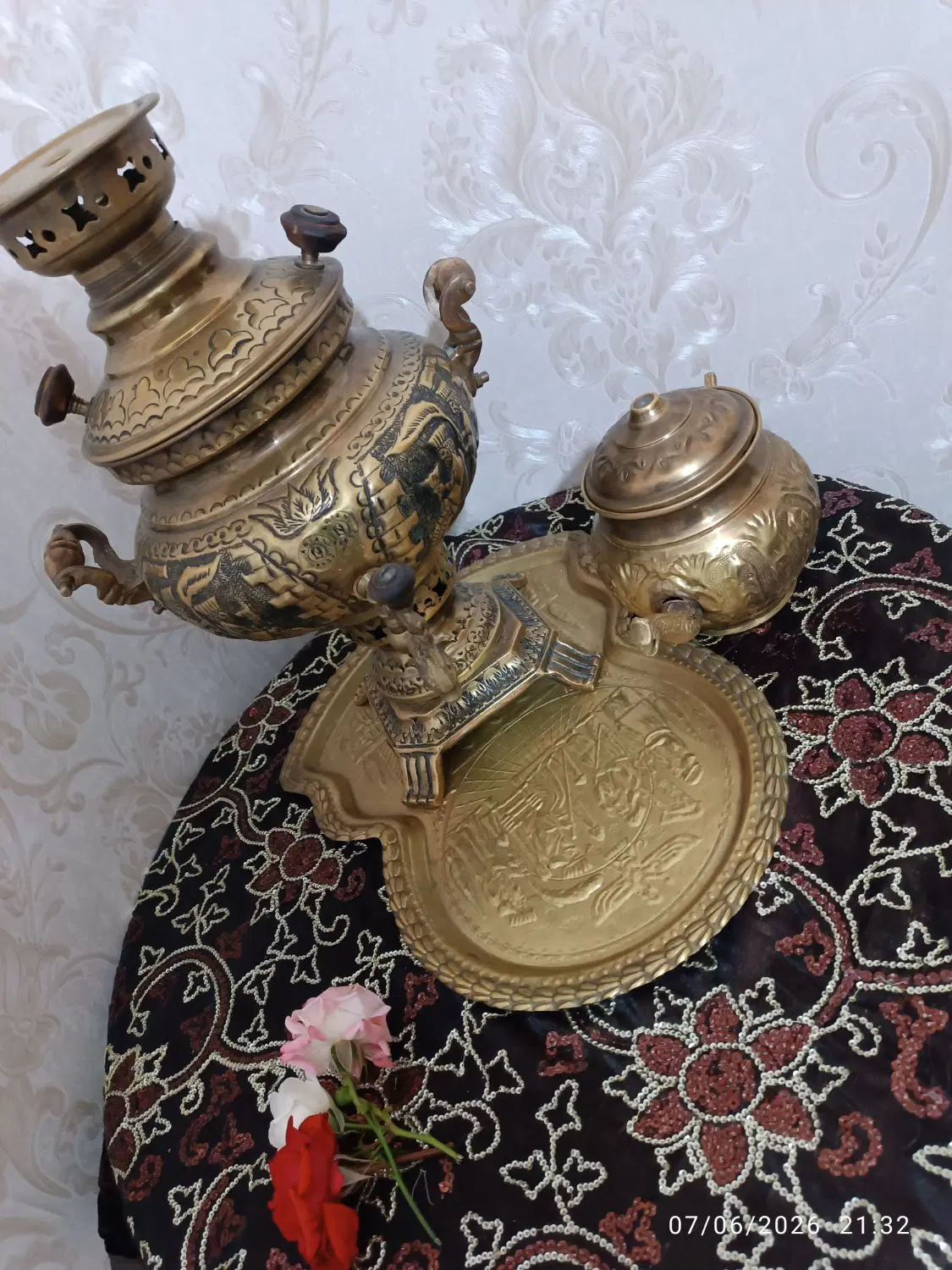 سماور|سماور، چای‌ساز، قهوه‌ساز|ایوان, |دیوار