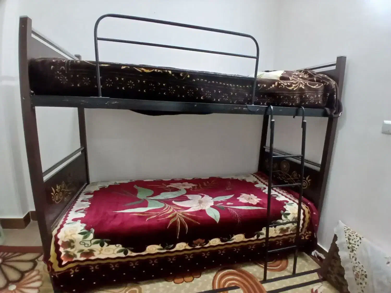 تخت دوطبقه|تخت و سرویس خواب|قم, پردیسان|دیوار