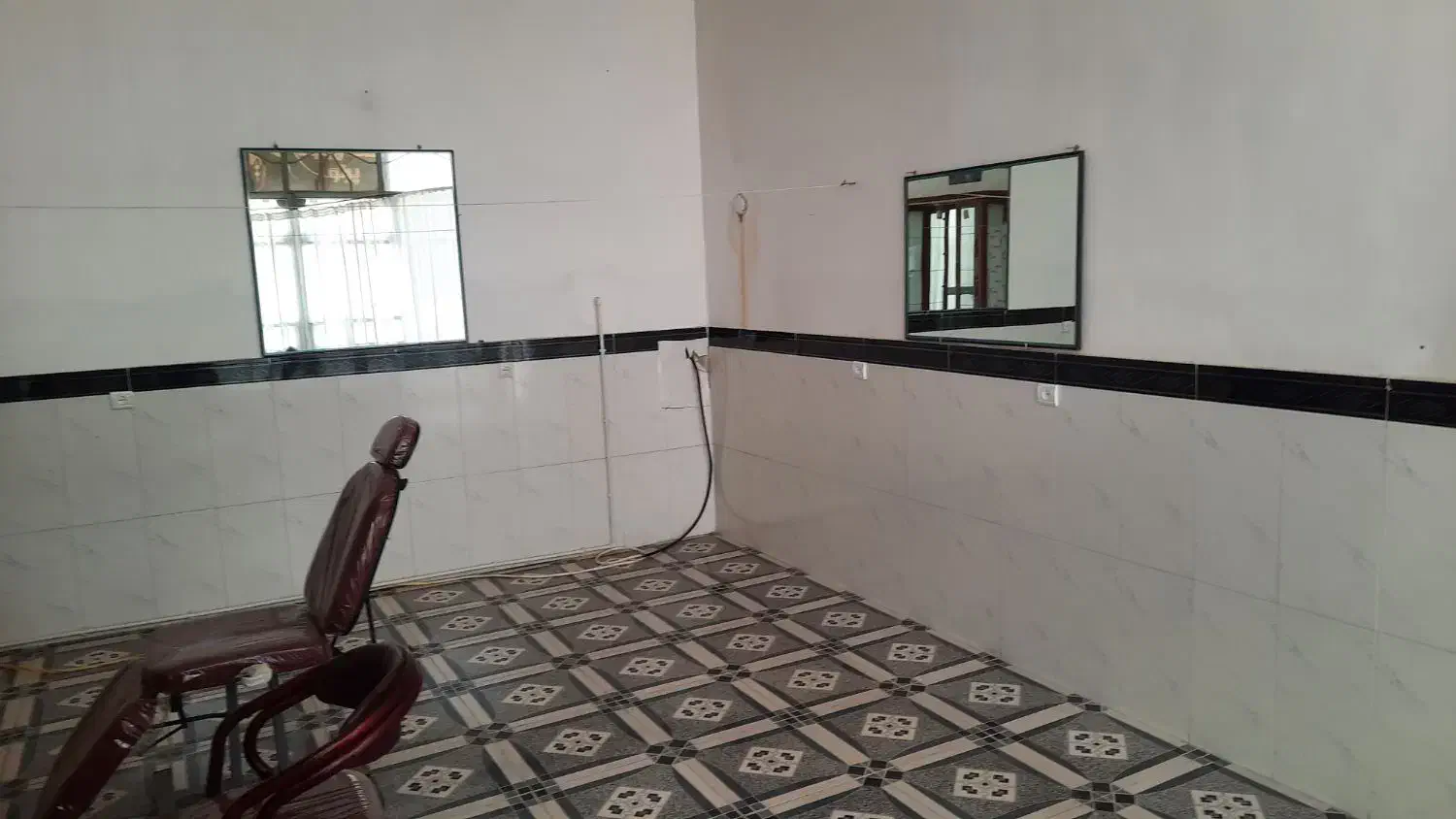 مغازه ۳۰ متری خیابان ۲۲ بهمن|اجارهٔ مغازه و غرفه|شاهین دژ, |دیوار