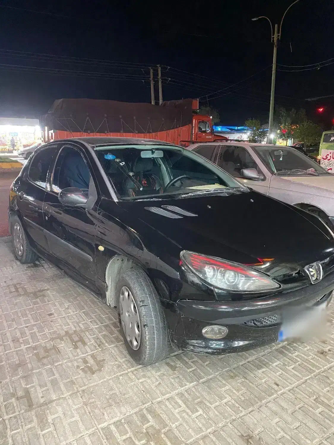 پژو ۲۰۶ مشکی|خودرو سواری و وانت|جیرفت, |دیوار