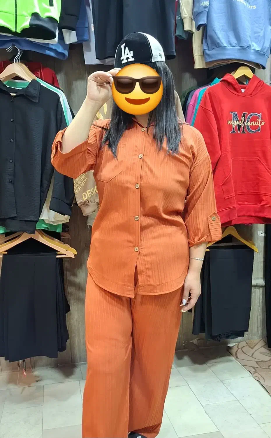 ارزانسرای پوشاک سارا|لباس|فولادشهر, B5|دیوار