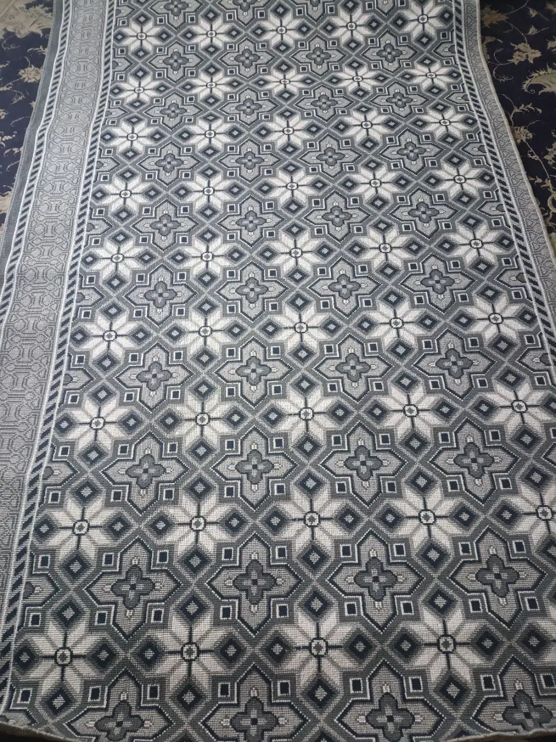 سه تا فرش۱۲متری و کناره و تابلو فرش و پشتی|فرش|مشهد, صیاد شیرازی|دیوار