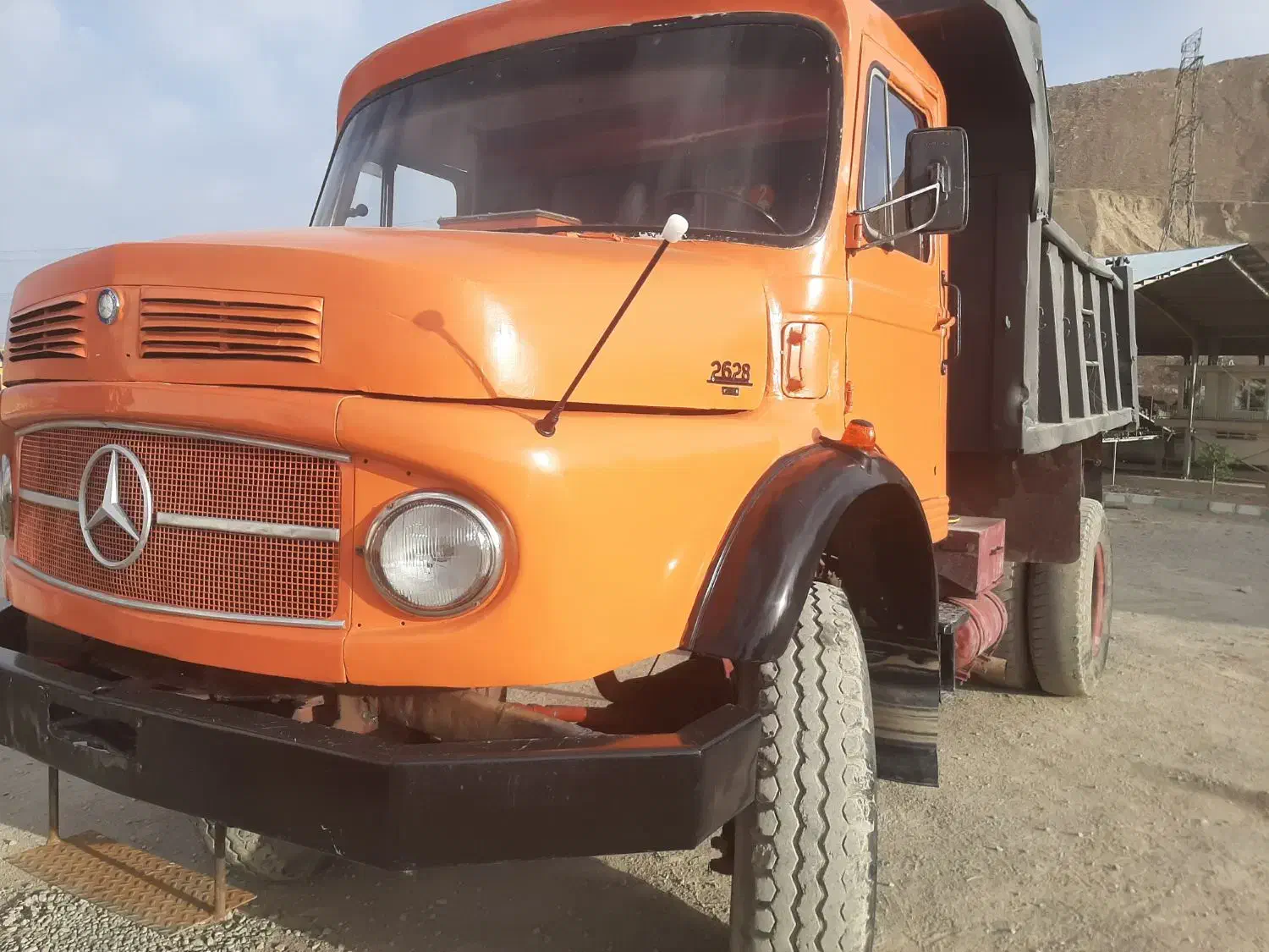 بنزتک کمپرسی اوراقی معدنی|خودرو سنگین|تلو, |دیوار