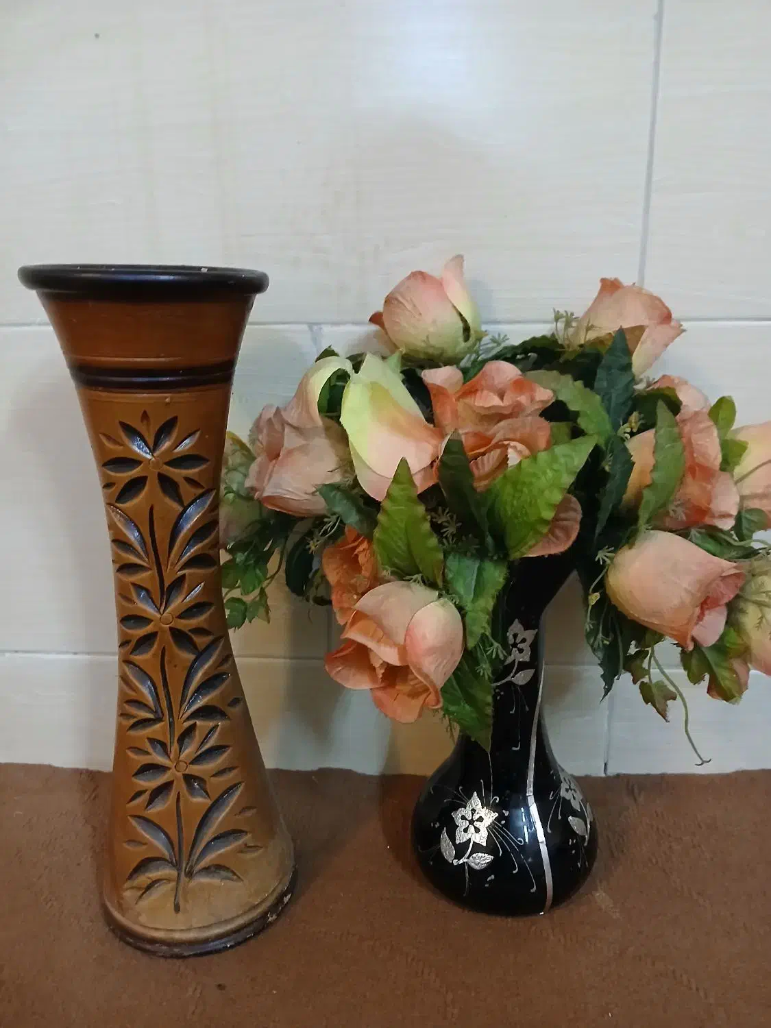 دو عدد گلدان سفالی وکریستال|گل مصنوعی|مشهد, رسالت|دیوار