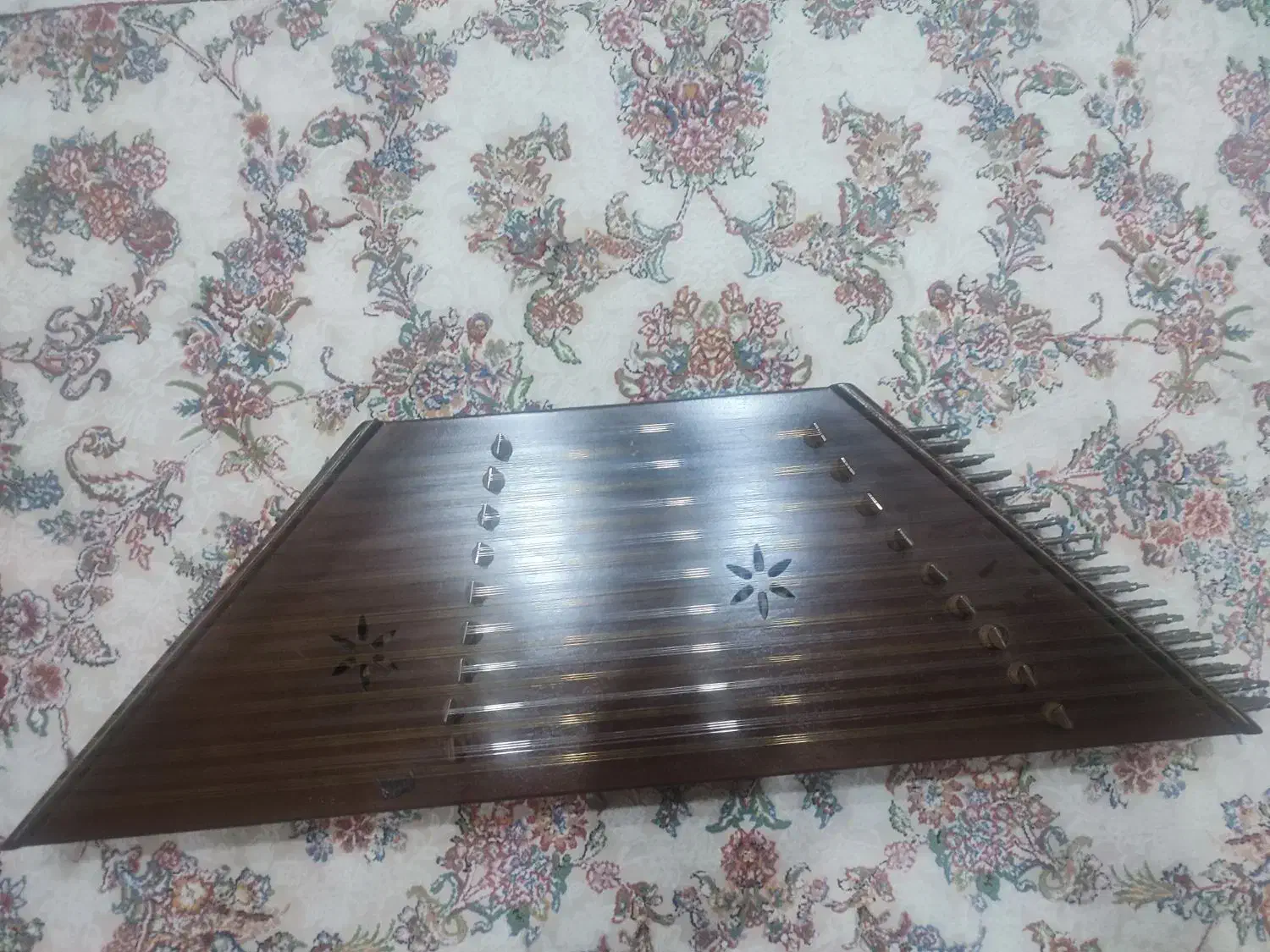 سنتور|سازهای سنتی|کرج, شهرک جهان‌نما|دیوار