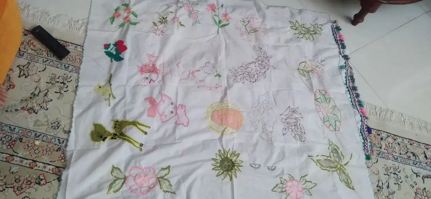 پادری یا رومبلی بافت و رومیزی|پادری|بیرجند, |دیوار