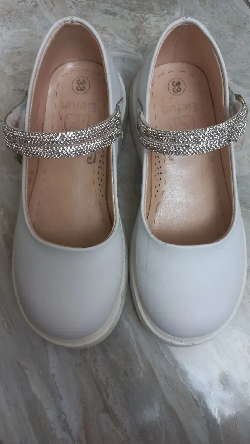 کفش بچگانه سایز ۳۳در حدنو|کفش و لباس بچه|مراغه, |دیوار