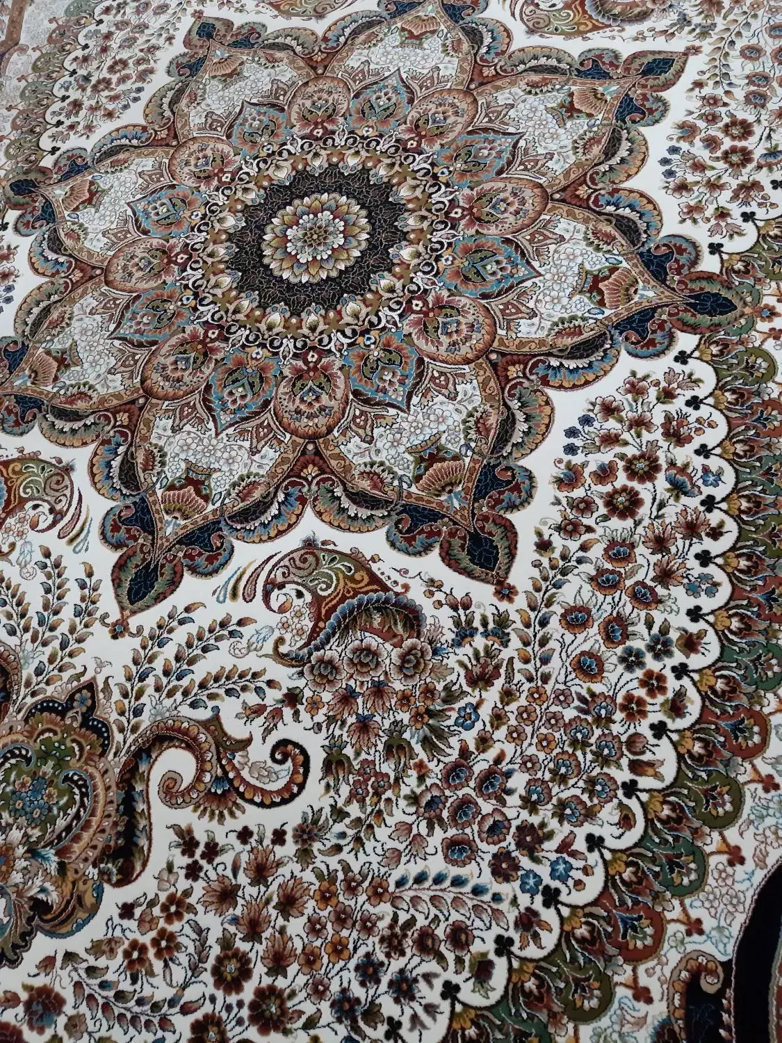 فرش 9 متری 700 شانه|فرش|کرج, پیشاهنگی|دیوار