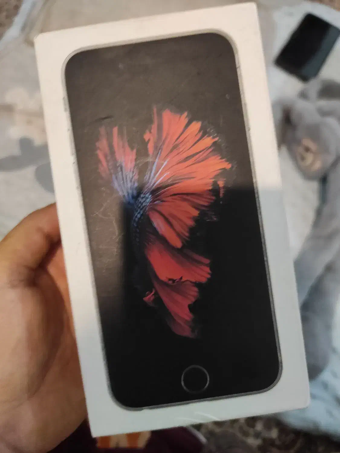 جعبه آیفون 6s|موبایل|اندیشه, اندیشه فاز ۱|دیوار