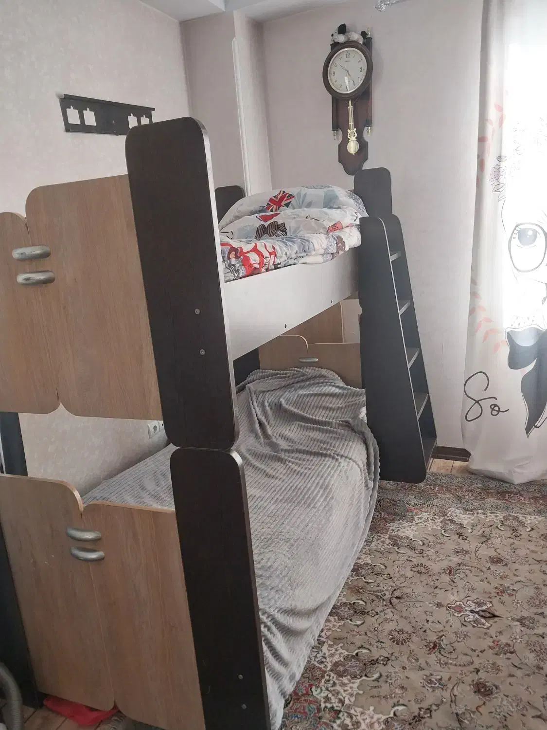سرویس خواب ۲ طبقه سالم همراه کتابخانه ومیز تحریر|تخت و سرویس خواب|اسلامشهر, شهرک قائمیه|دیوار