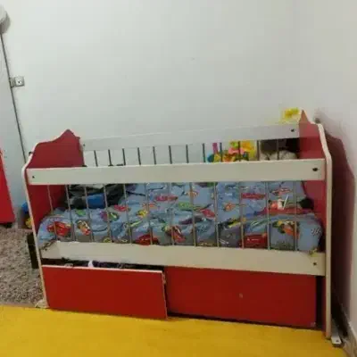 تخت کودک|تخت و صندلی بچه|سنندج, |دیوار