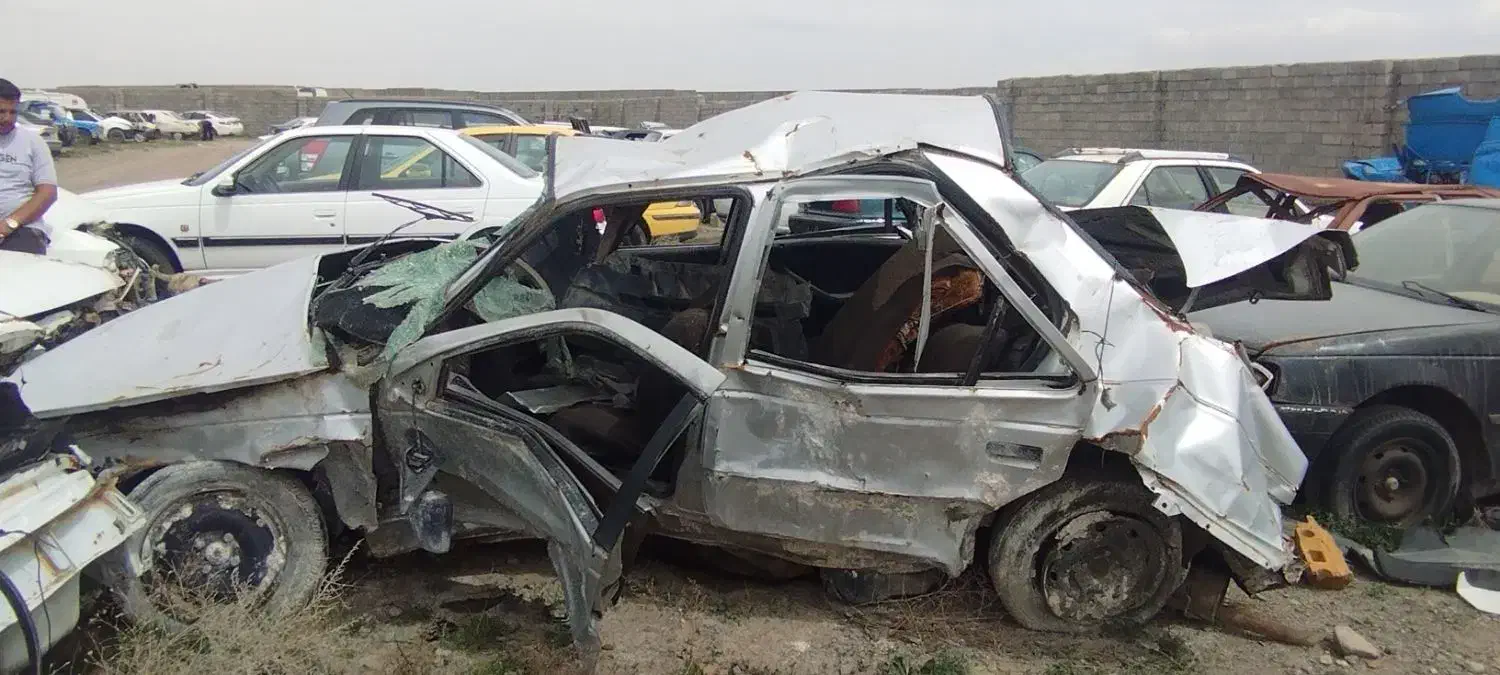 پژو تصادفی|خودرو سواری و وانت|ملک‌آباد, |دیوار