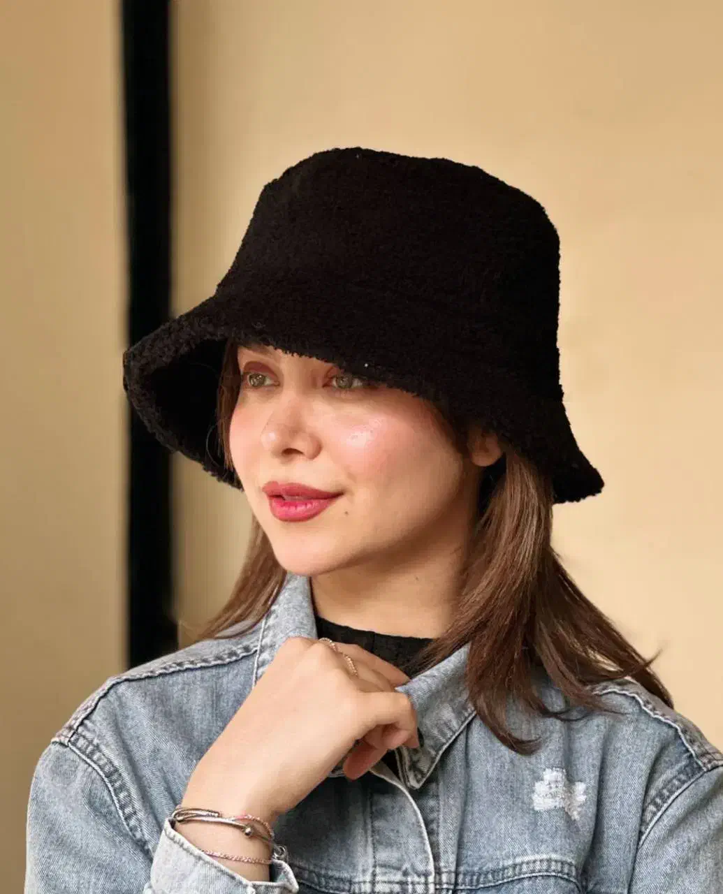 کلاه باکت|لباس|شیروان (خراسان), |دیوار