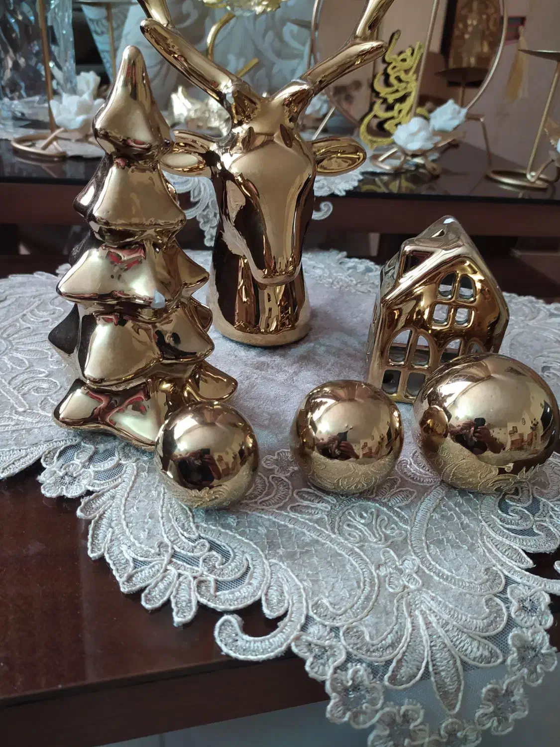 دکوری طلایی|مجسمه، تندیس، ماکت|هشتگرد, فاز ۷ مهستان|دیوار