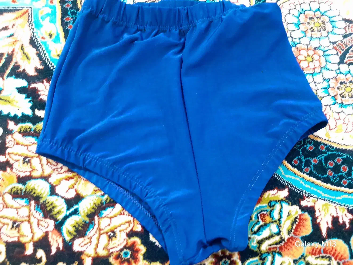 2 عدد لباس ژیمناستیک|لباس|آفتاب, |دیوار