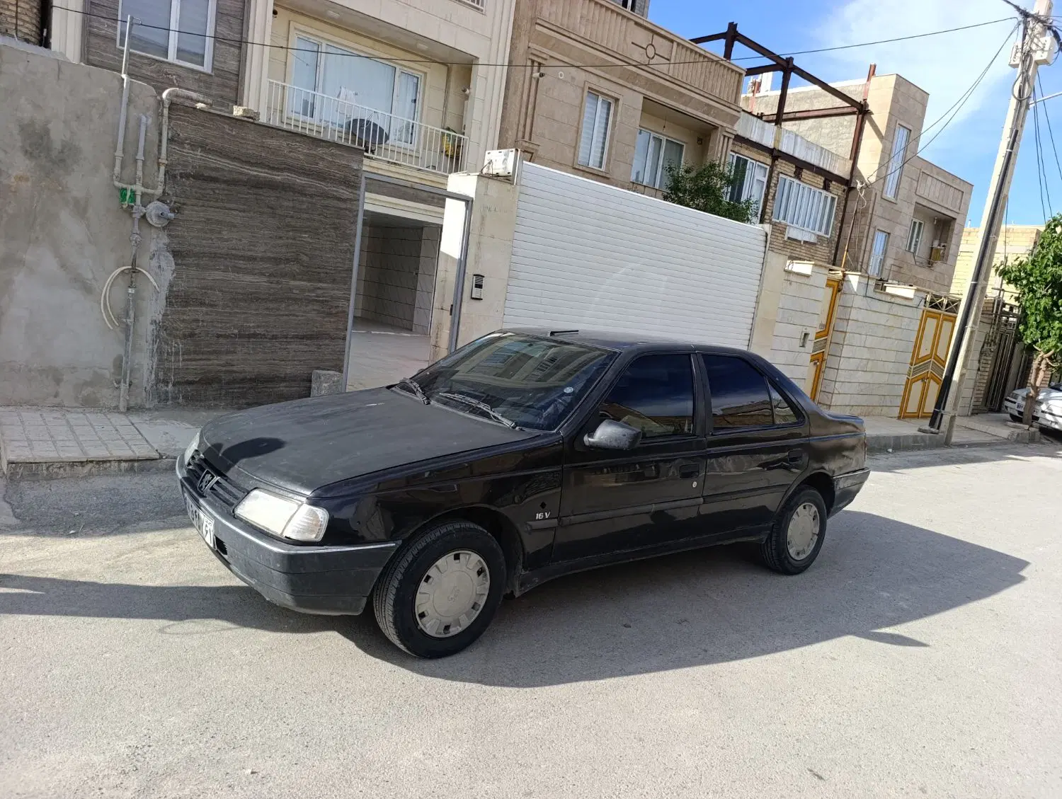 405 مشکی 81|خودرو سواری و وانت|کامیاران, |دیوار