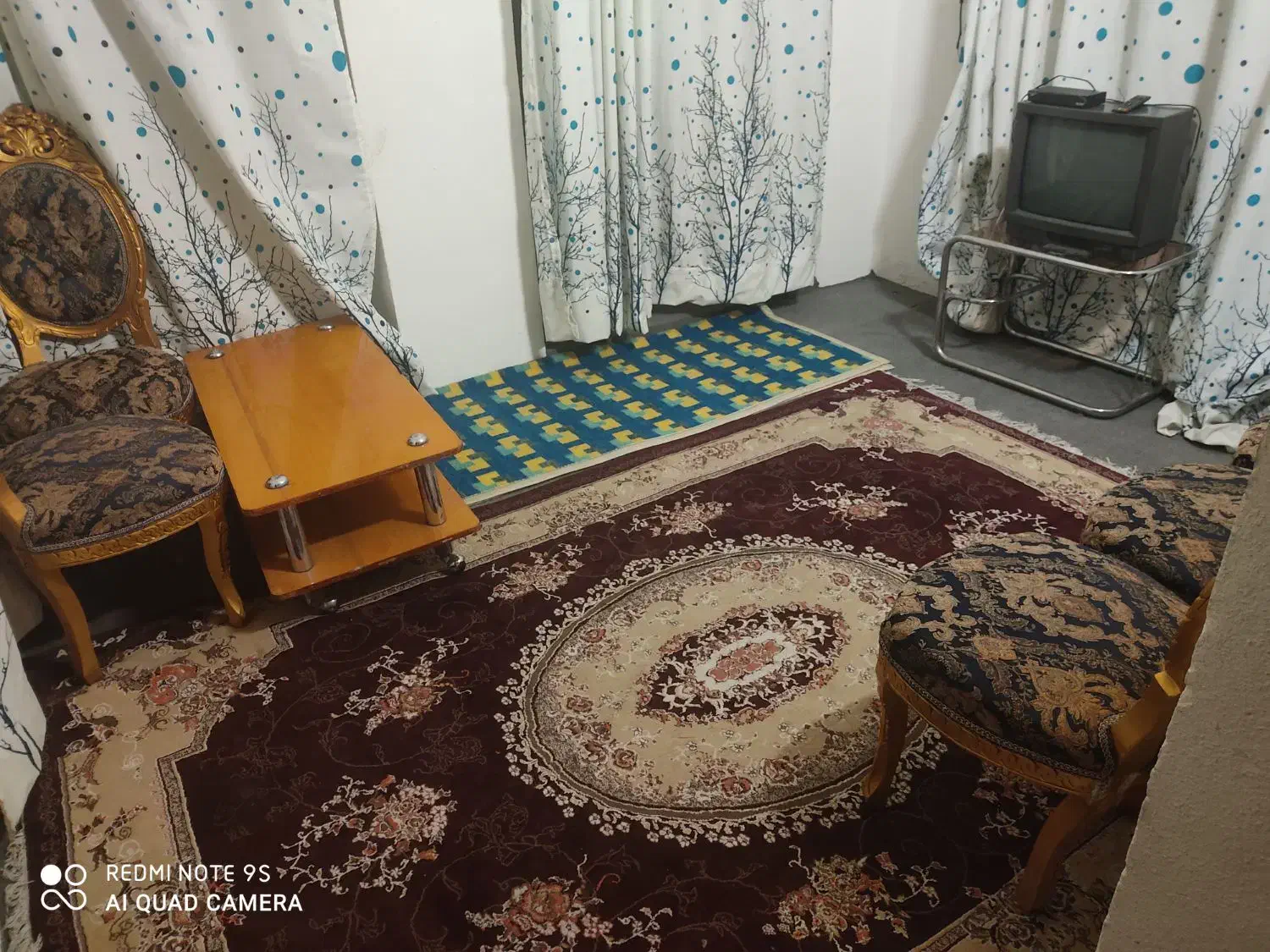 منزل مبله|اجارهٔ کوتاه‌مدت آپارتمان و سوئیت|شیراز, لب آب|دیوار