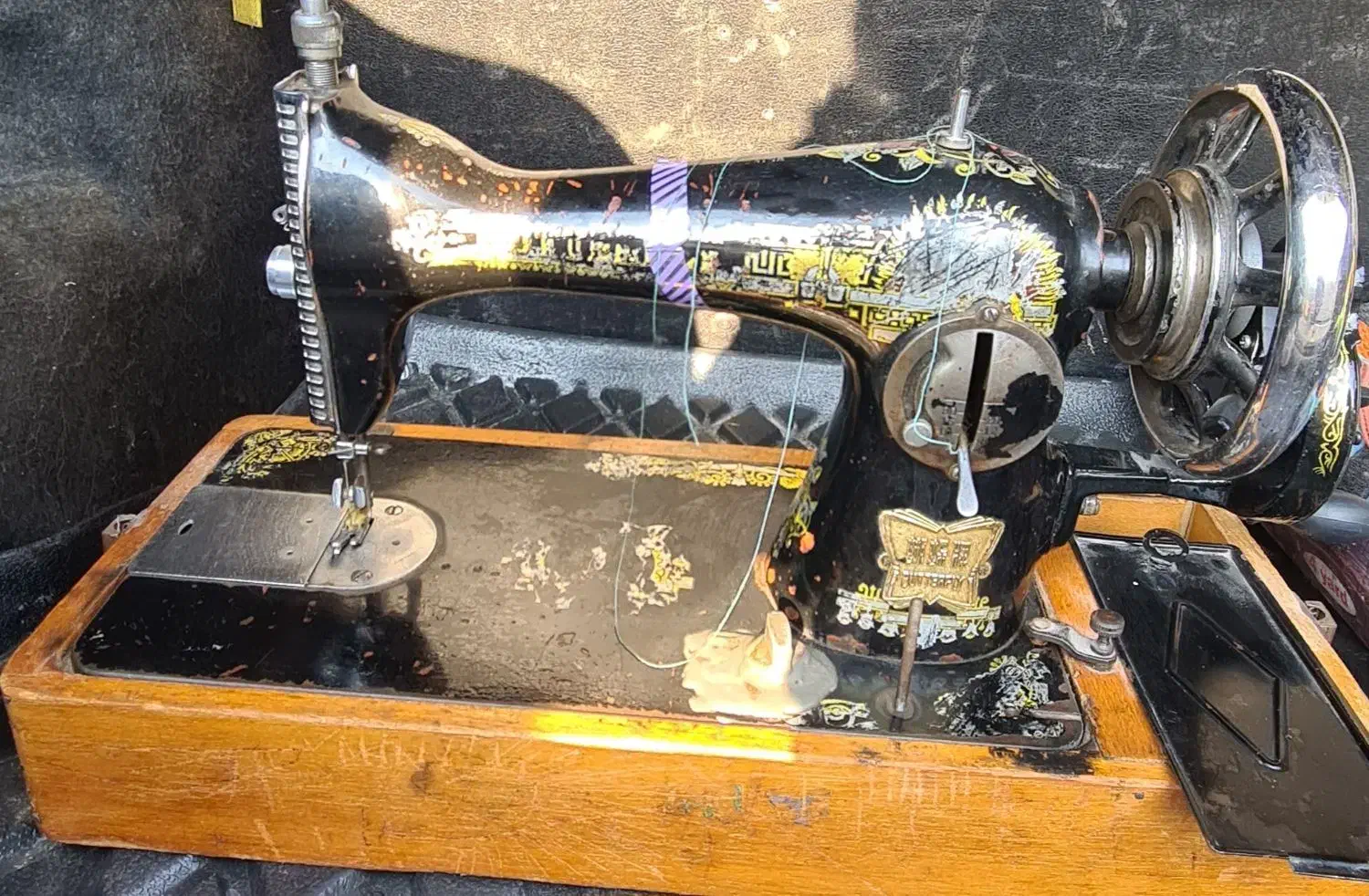 چرخ خیاطی|چرخ خیاطی و ریسندگی|دماوند, دماوند|دیوار