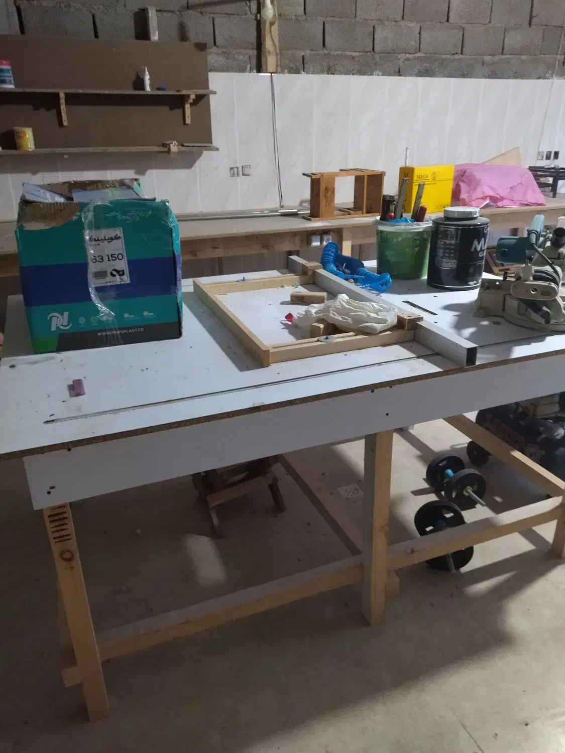 ابزار نجاری و میز کارگاهی زیرقیمت|ابزارآلات|رامسر, |دیوار