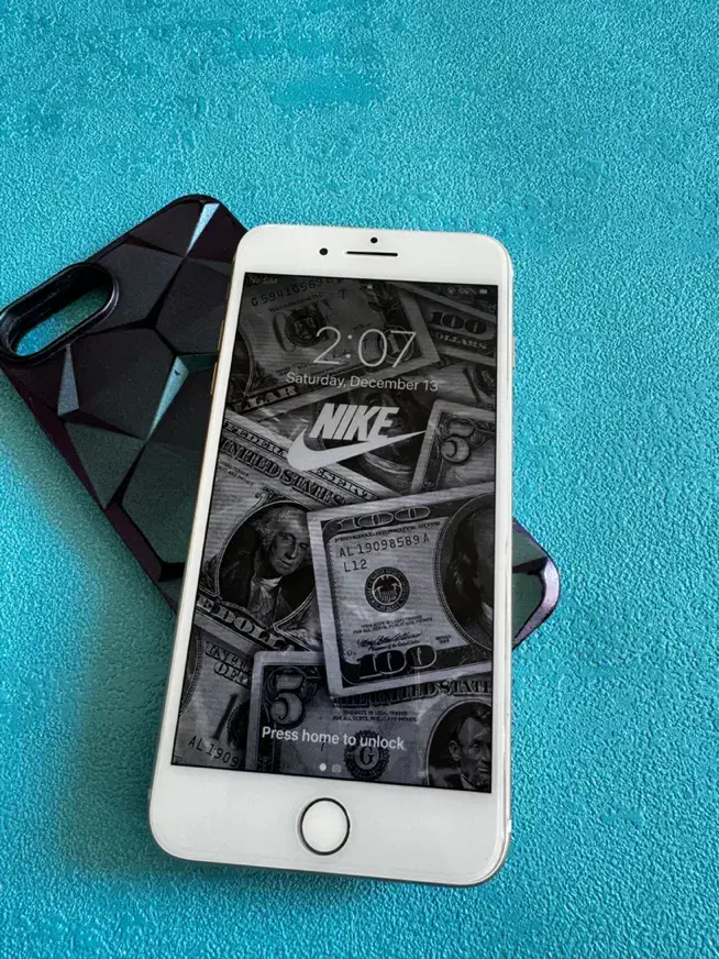 گوشی آیفون ۷ پلاس ۱۲۸ گیگ|موبایل|اصفهان, برازنده|دیوار