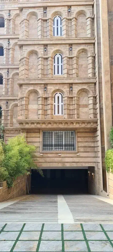 آپارتمان سه خوابه در شهرک لاله جوادیه تخلیه|اجارهٔ آپارتمان|شیراز, جوادیه|دیوار